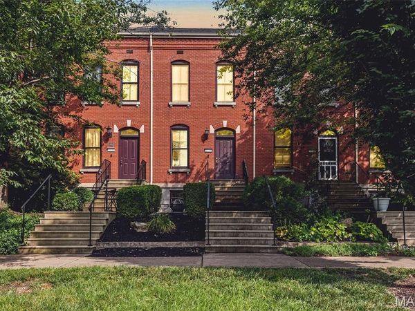 3330 Shutten Way, St Charles, MO 63301