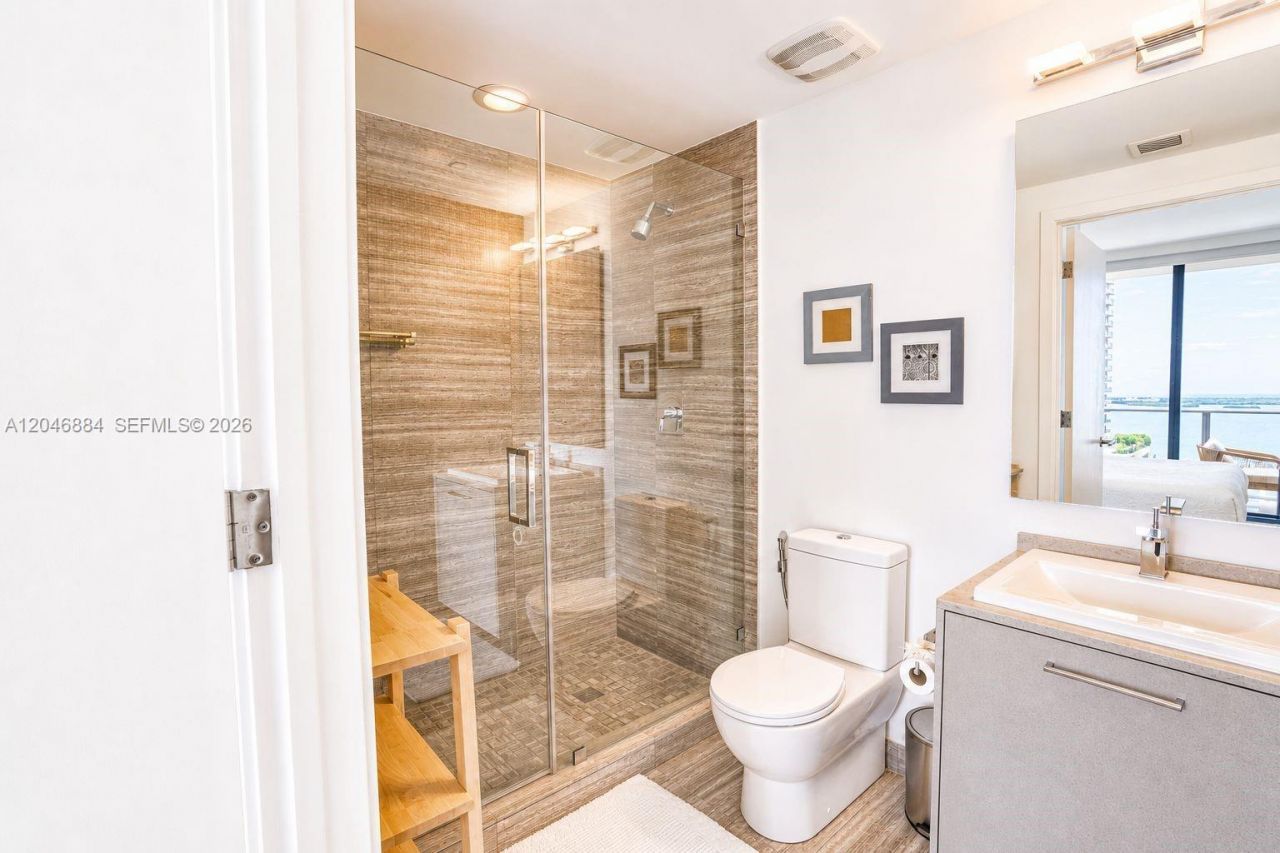 1010 Brickell Ave , Unit 2402, Miami, FL 33131 Photo