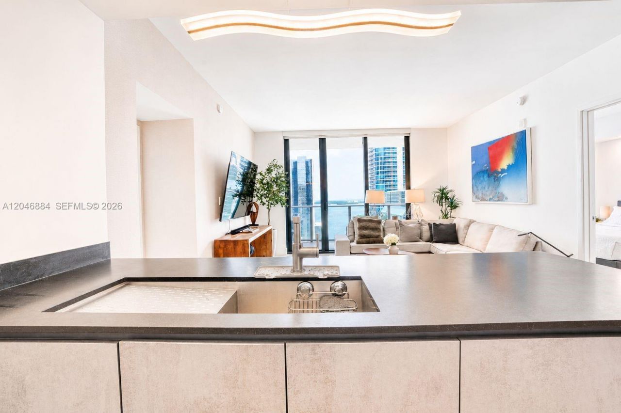 1010 Brickell Ave , Unit 2402, Miami, FL 33131 Photo