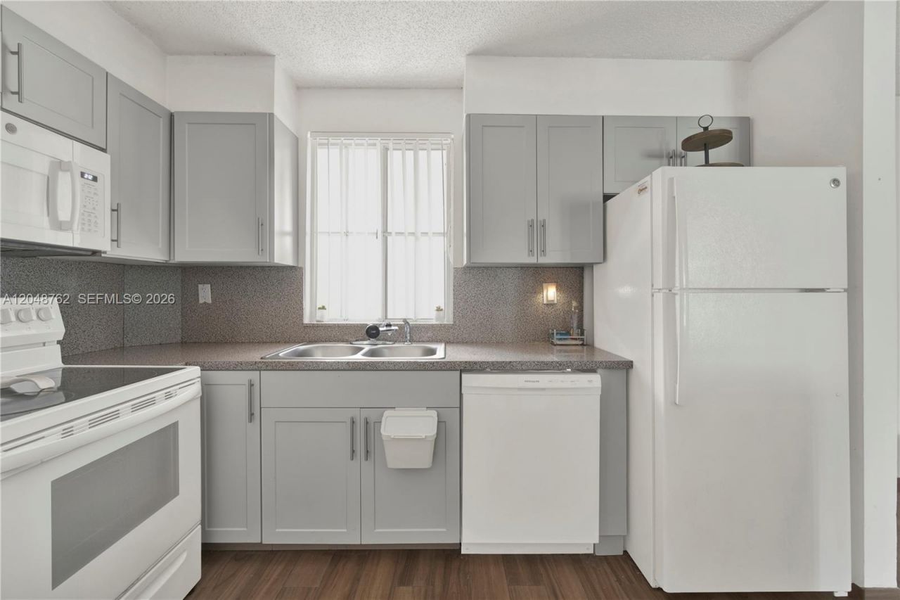 Please Call For Address, Unit 113, Hialeah, FL 33015 Photo