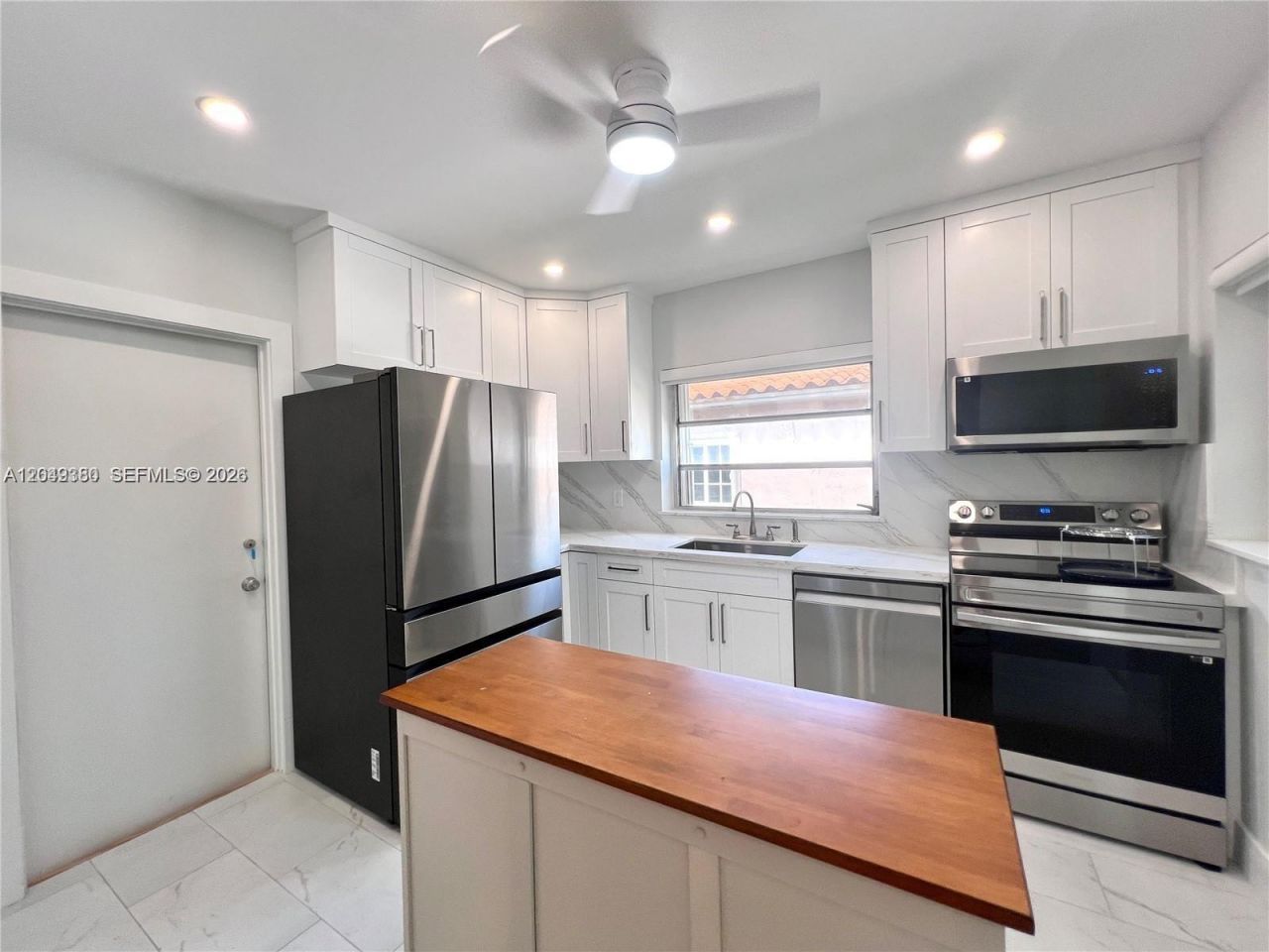 2245 SW 25th Ter, Miami, FL 33133 Photo