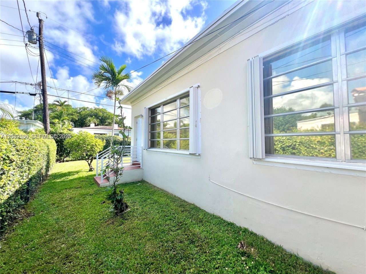 2245 SW 25th Ter, Miami, FL 33133 Photo