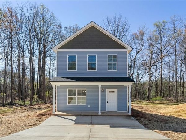 5131 Fredonia Avenue , Winston-Salem, NC 27105