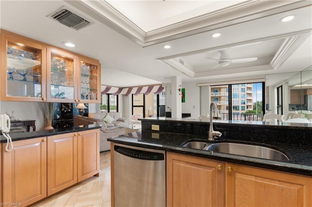 4451 Gulf Shore Blvd N, Unit 505, Naples, FL 34103 Photo