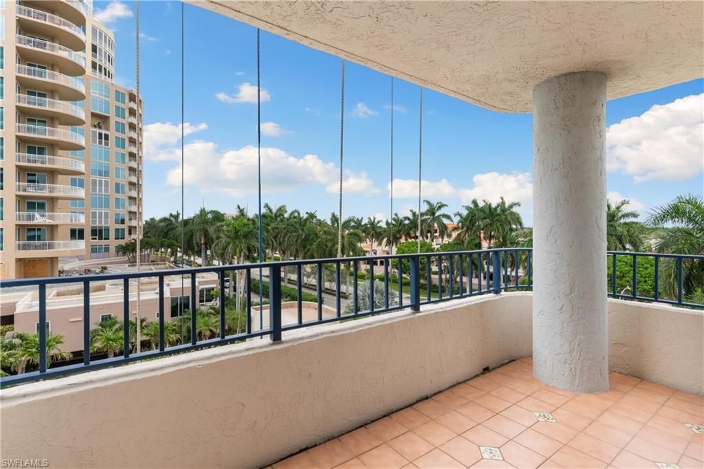 4451 Gulf Shore Blvd N, Unit 505, Naples, FL 34103 Photo