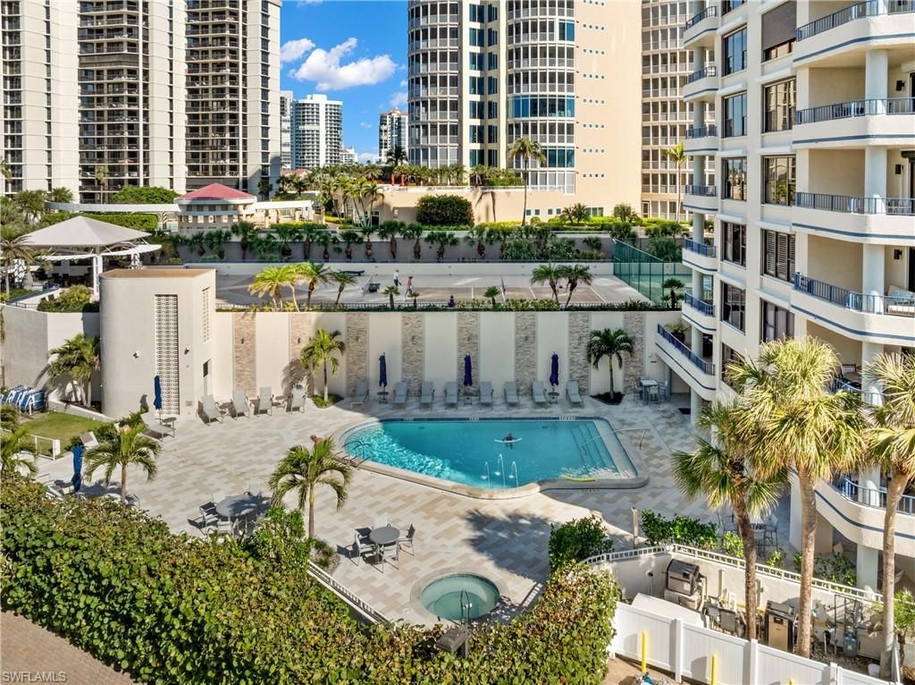 4451 Gulf Shore Blvd N, Unit 505, Naples, FL 34103 Photo
