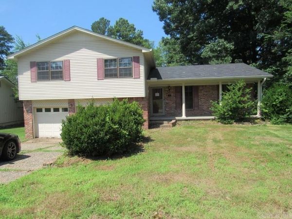 16 Kingspark Rd, Little Rock, AR 72227
