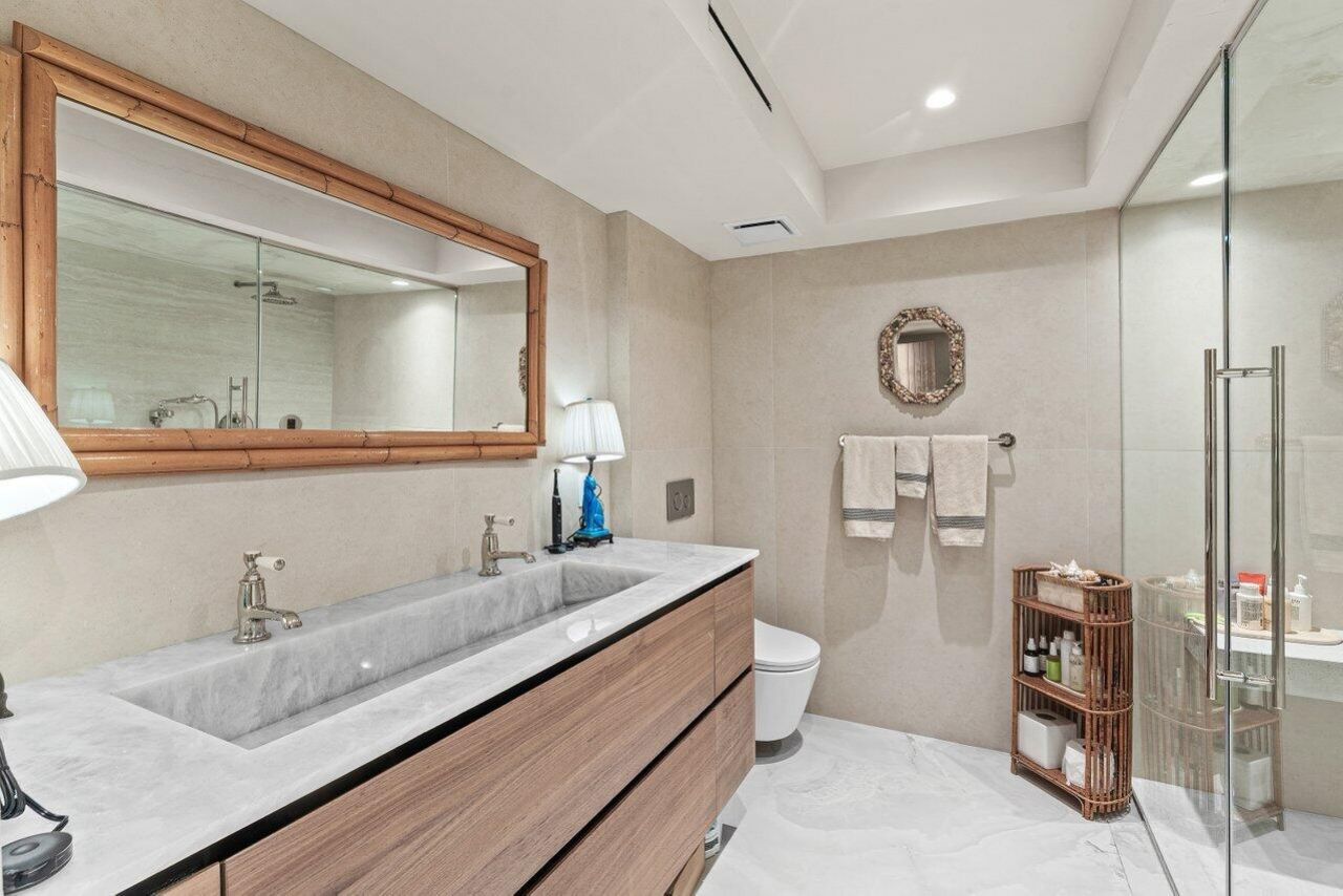 100 Sunrise Avenue, Unit 418, Palm Beach, FL 33480 Photo