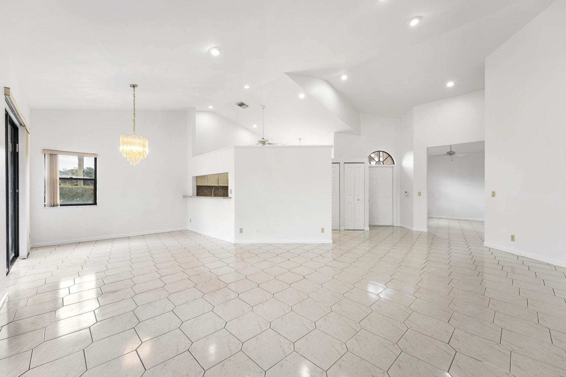 7792 Lexington Club Boulevard, Unit B, Delray Beach, FL 33446 Photo