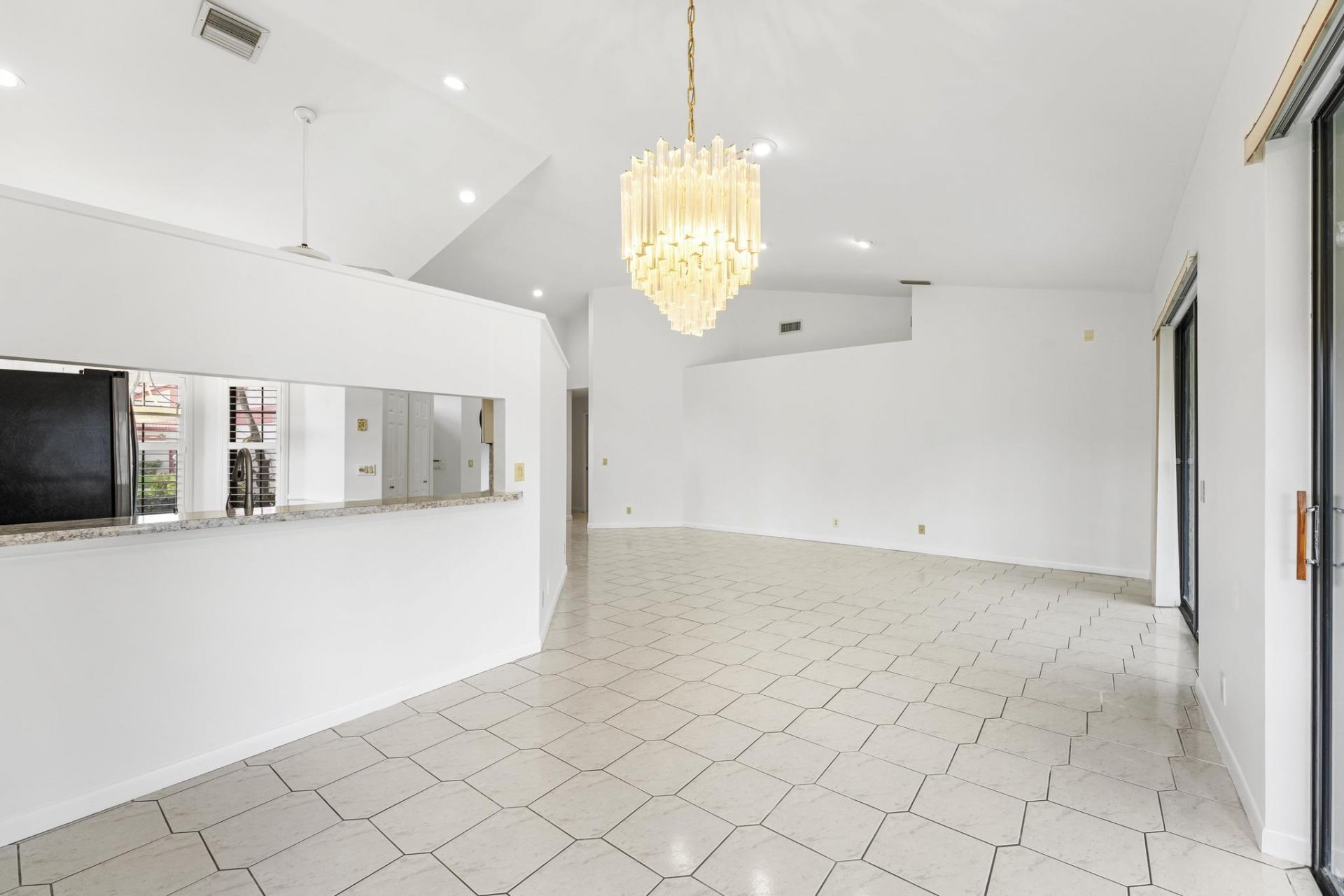 7792 Lexington Club Boulevard, Unit B, Delray Beach, FL 33446 Photo