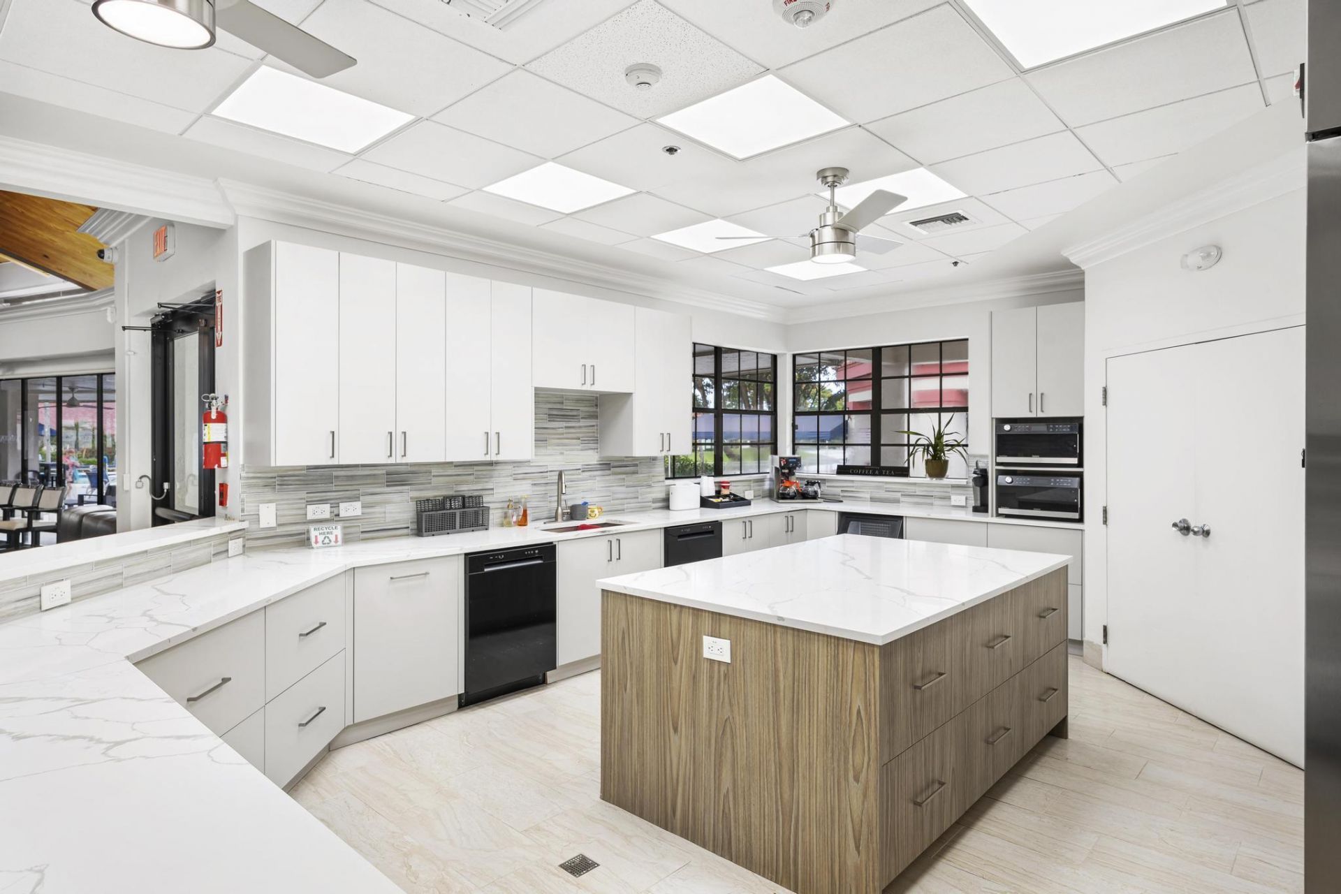 7792 Lexington Club Boulevard, Unit B, Delray Beach, FL 33446 Photo