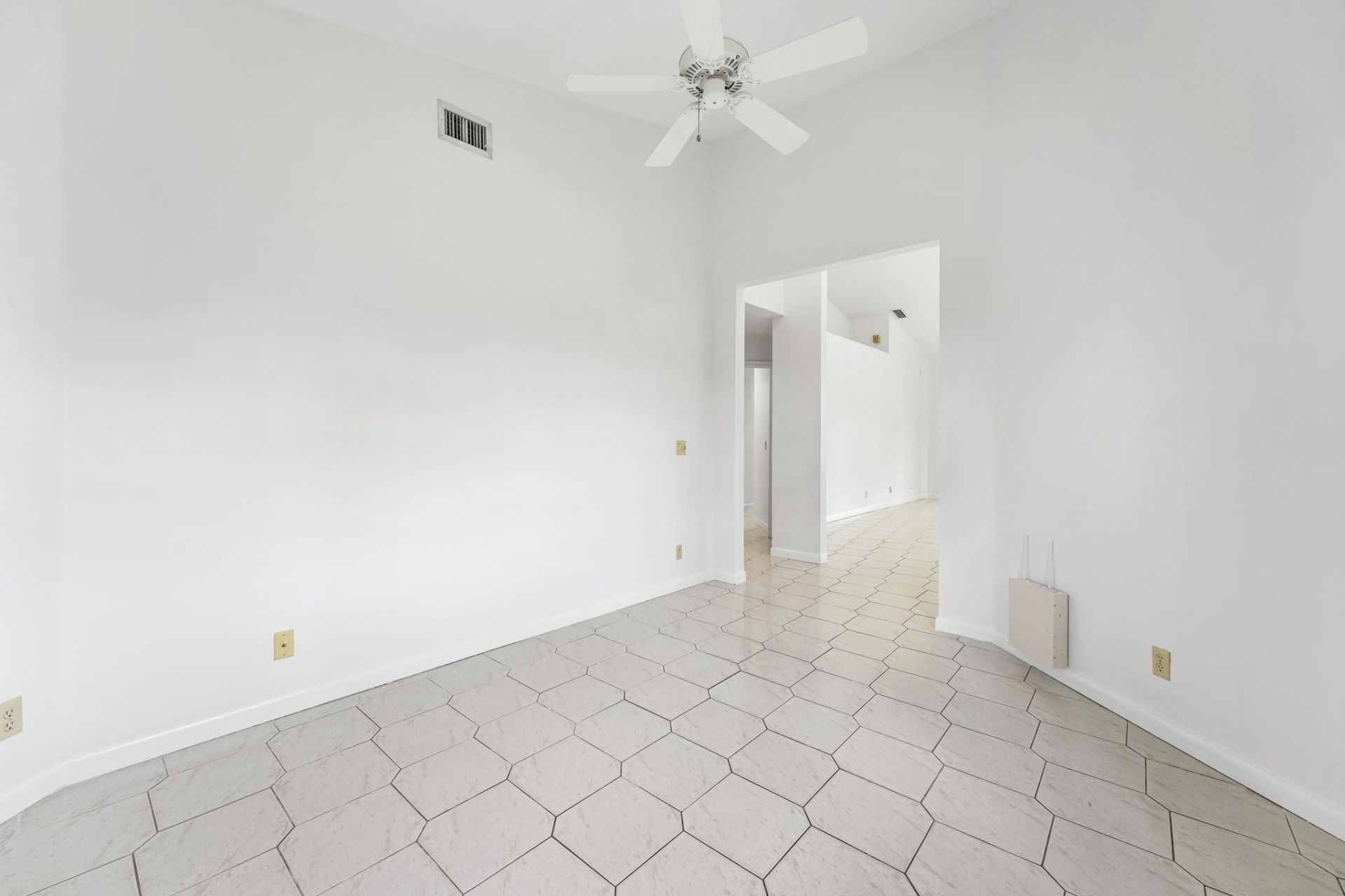 7792 Lexington Club Boulevard, Unit B, Delray Beach, FL 33446 Photo
