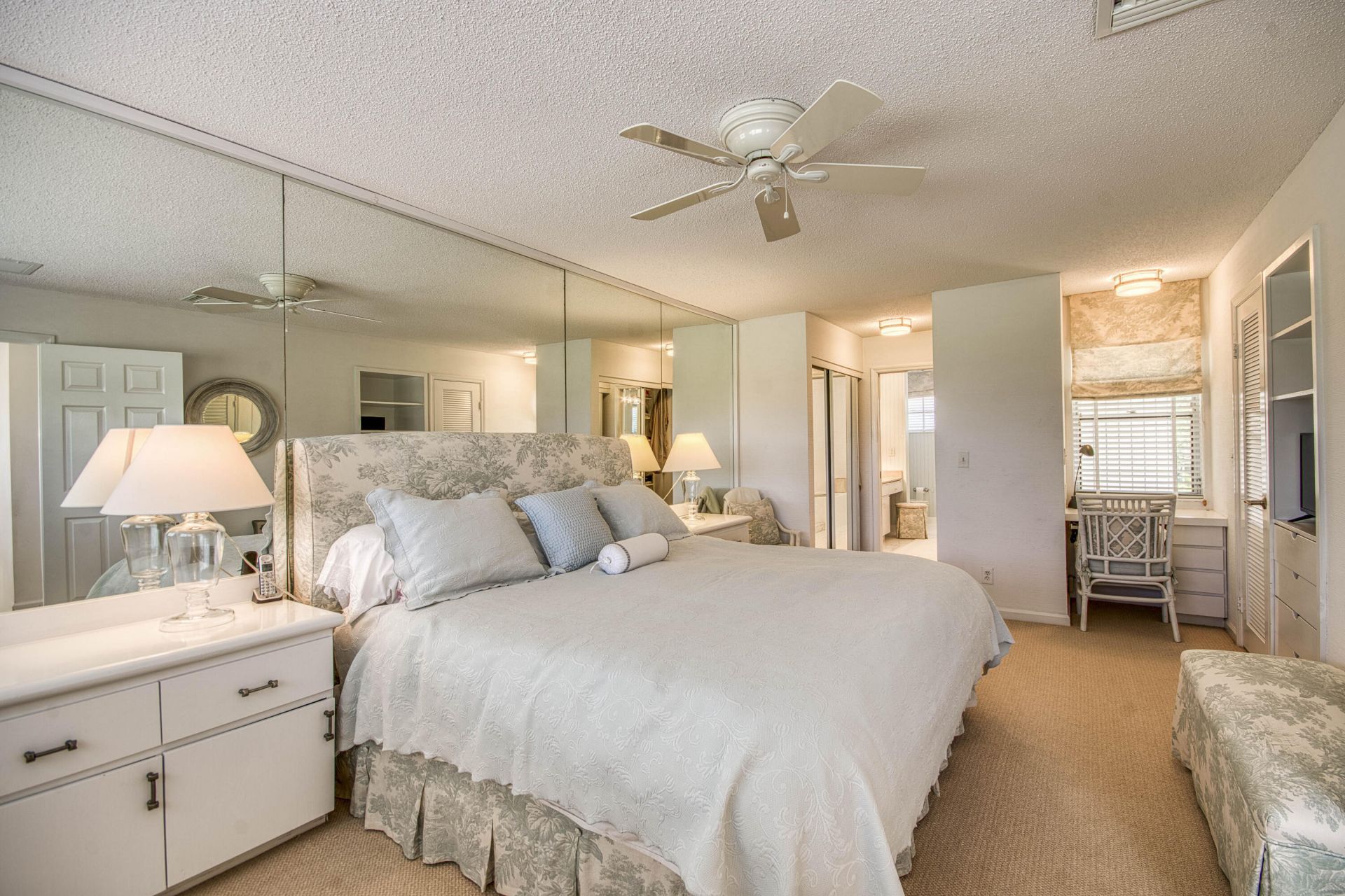 525 Prestwick Circle, Palm Beach Gardens, FL 33418 Photo