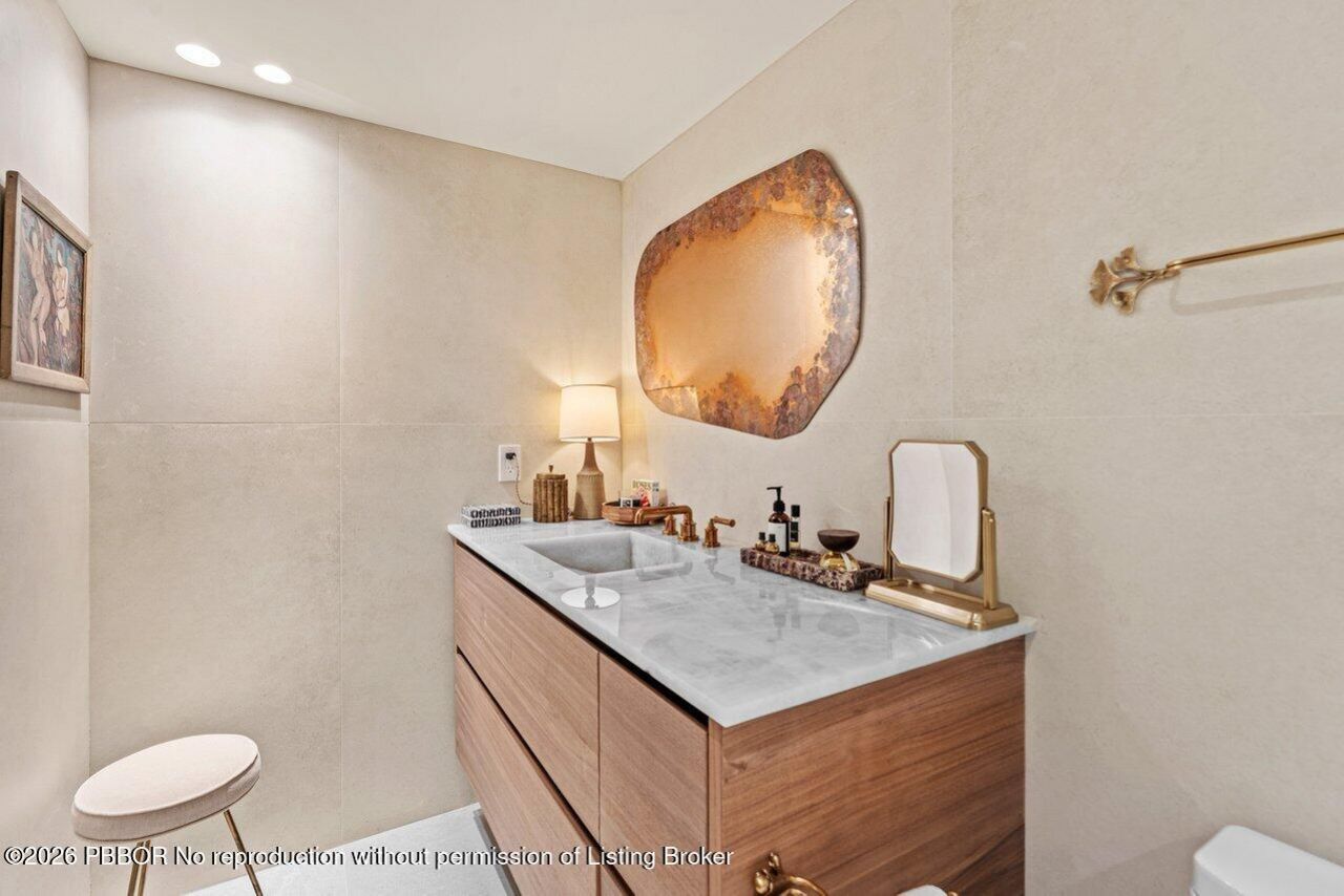 100 Sunrise Avenue, Unit 418, Palm Beach, FL 33480 Photo