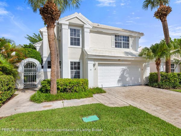 22 Selby Lane, Palm Beach Gardens, FL 33418