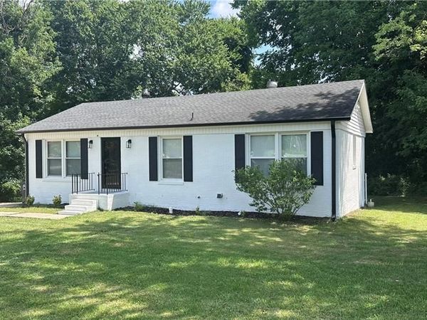 2909 Woodhill Lane , Greensboro, NC 27406
