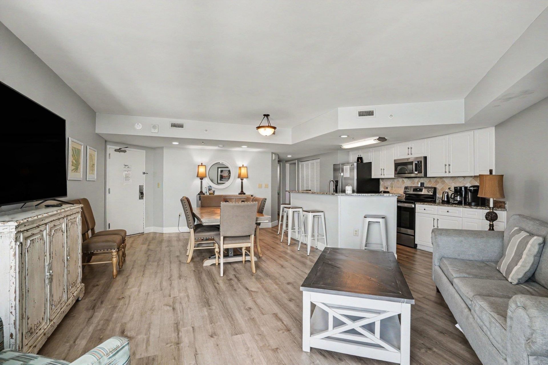 3000 N Ocean Blvd.  Photo 5