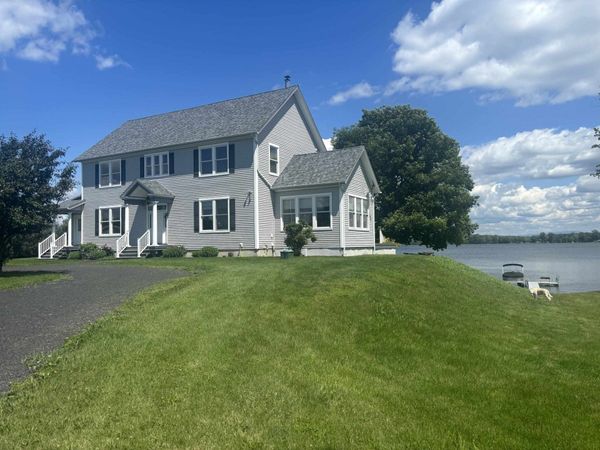 390 Wagner Point Road, Alburgh, VT 05440