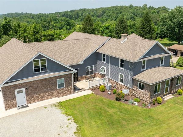1147 N Gallatin Ave Ext, Uniontown, PA 15401