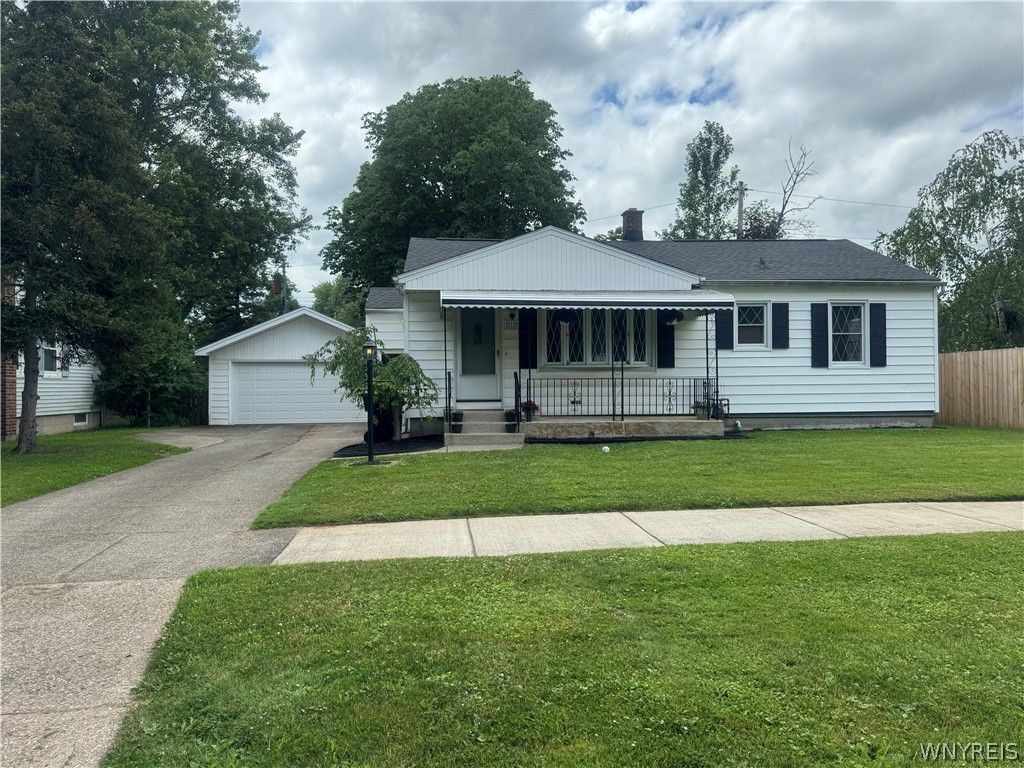 212 Rogers Avenue, Tonawanda, NY 14150 Main Photo