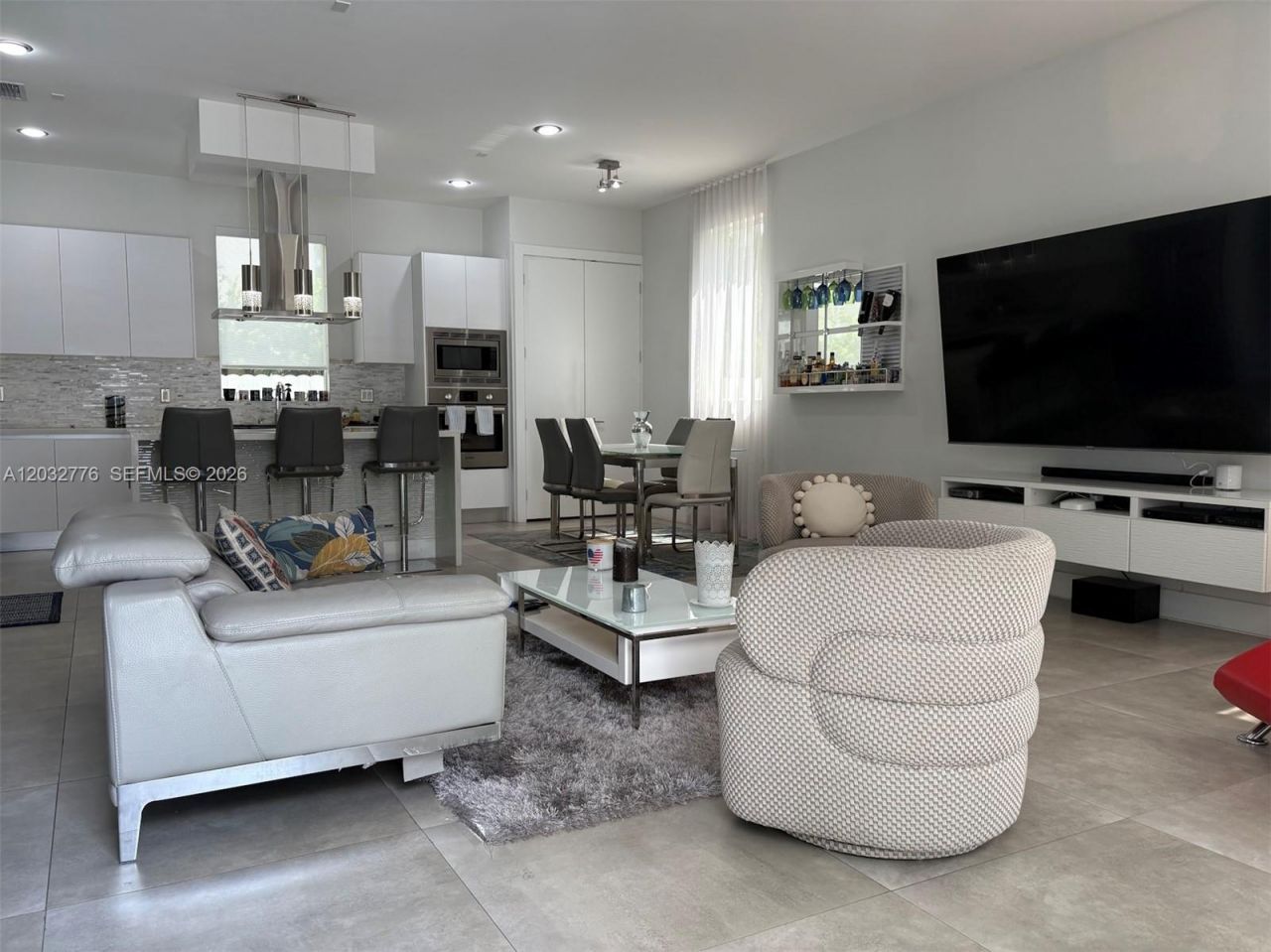 7433 NW 99th Ave , Doral, FL 33178 Photo