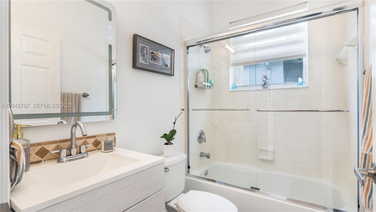 123 SW 164th Ave, Pembroke Pines, FL 33027 Photo