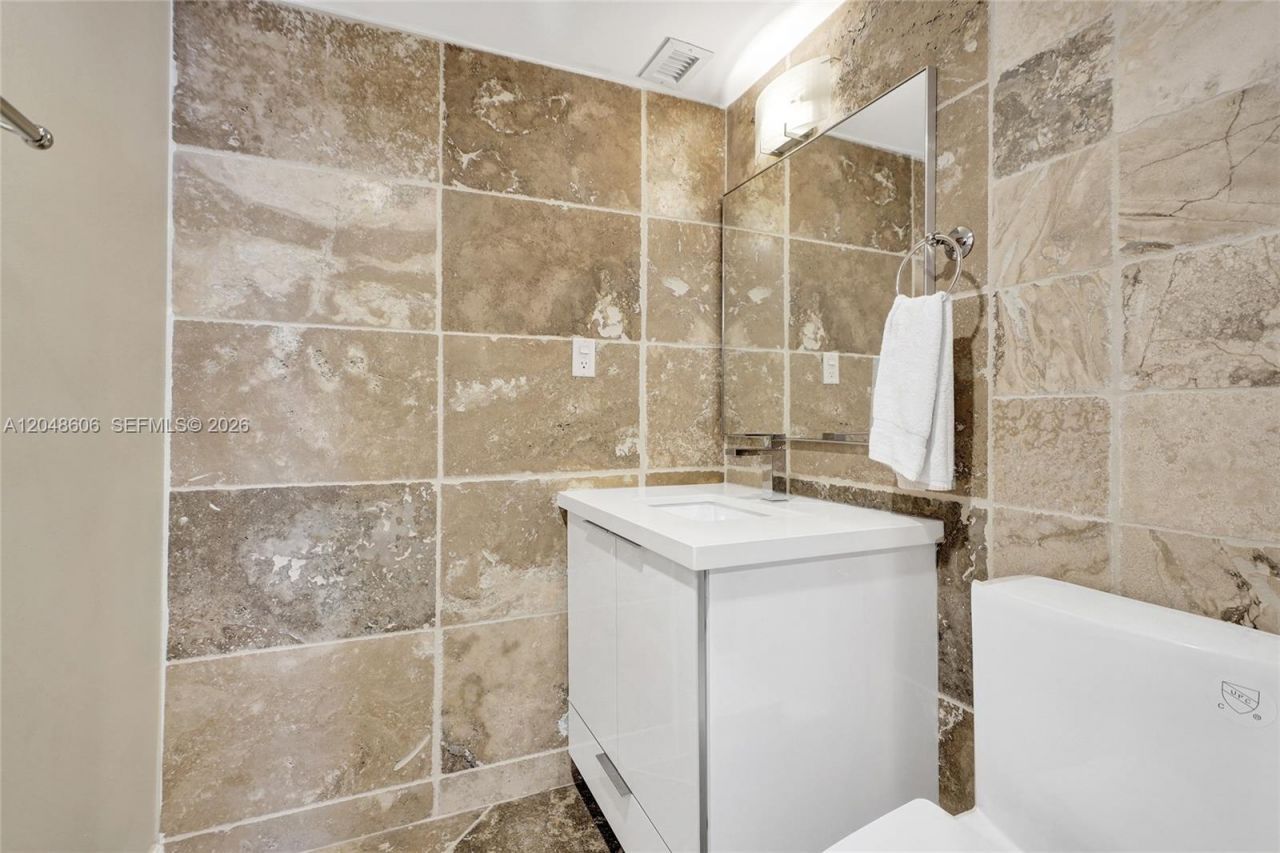 9225 Collins Ave , Unit 1402, Surfside, FL 33154 Photo