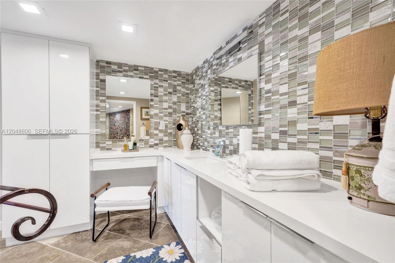9225 Collins Ave , Unit 1402, Surfside, FL 33154 Photo