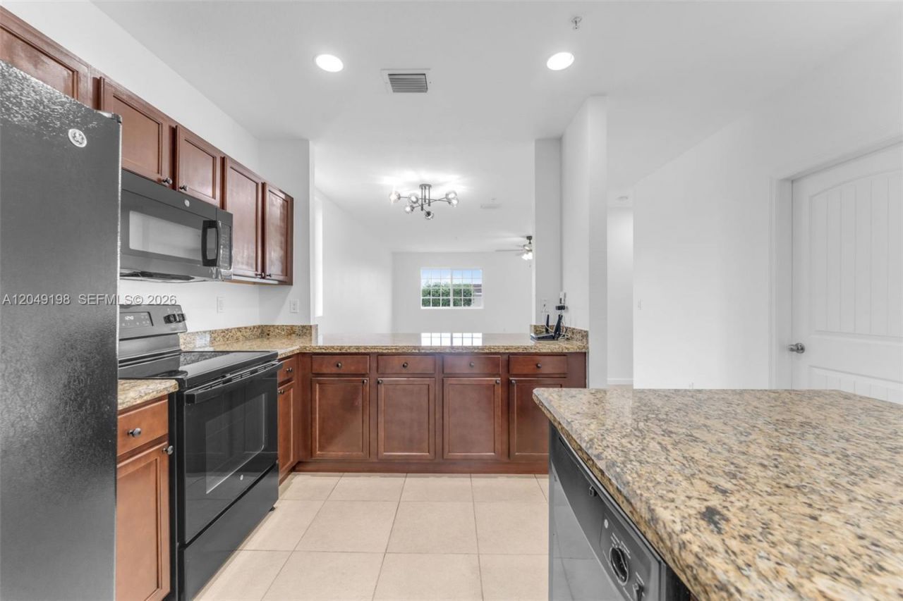 27021 SW 140th Path , Unit 27021, Homestead, FL 33032 Photo