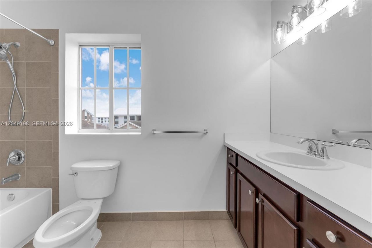 27021 SW 140th Path , Unit 27021, Homestead, FL 33032 Photo