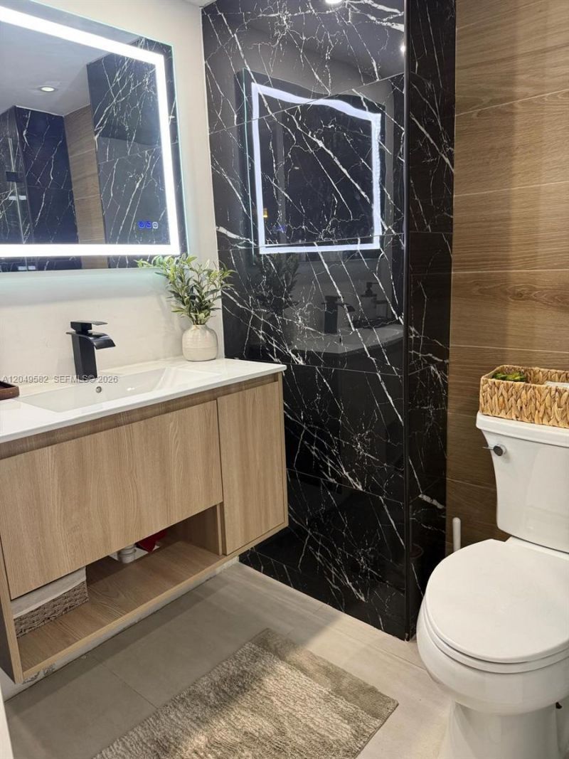 18061 Biscayne Blvd , Unit 404, Aventura, FL 33160 Photo