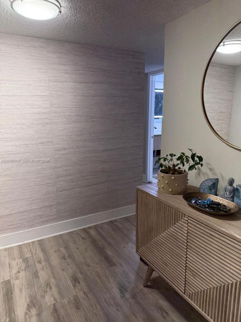 18061 Biscayne Blvd , Unit 404, Aventura, FL 33160 Photo