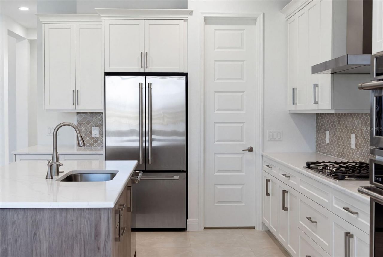 844 Blue Shell Loop , Sarasota, FL 34240 Photo