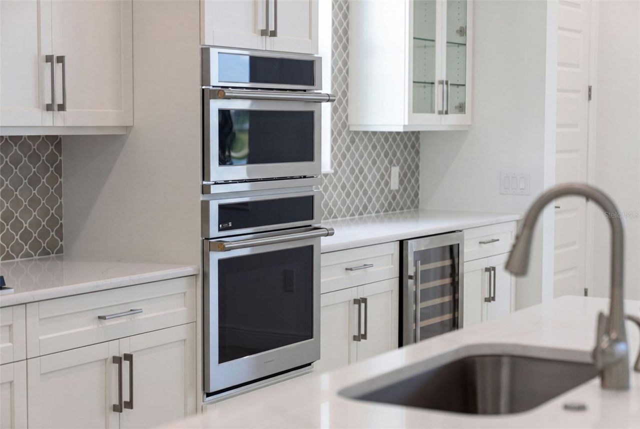 844 Blue Shell Loop, Sarasota, FL 34240 Photo
