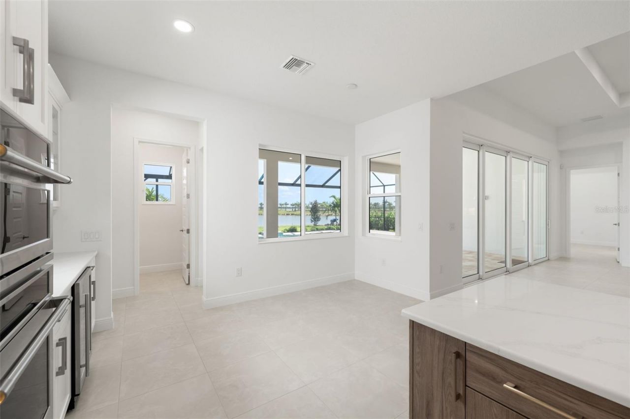 844 Blue Shell Loop, Sarasota, FL 34240 Photo