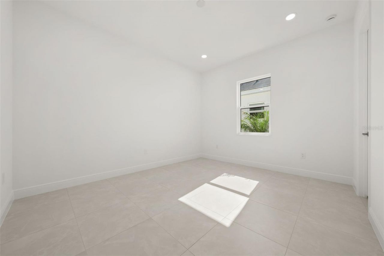 844 Blue Shell Loop, Sarasota, FL 34240 Photo
