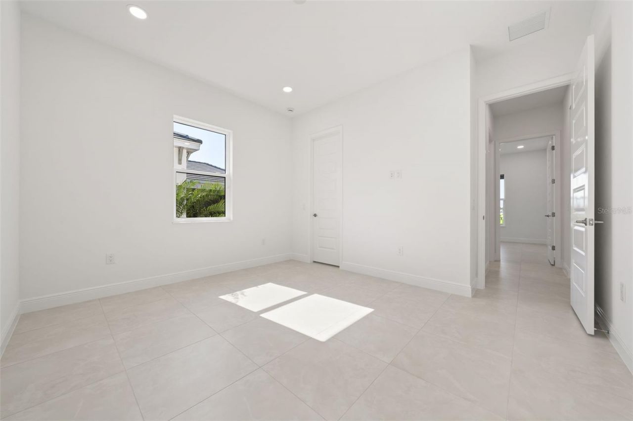 844 Blue Shell Loop, Sarasota, FL 34240 Photo