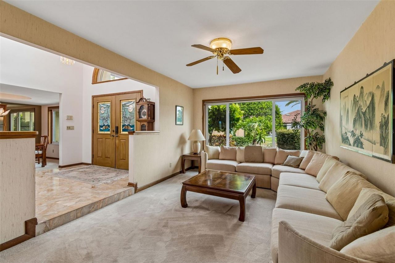 9815 Bay Island Drive, Tampa, FL 33615 Photo