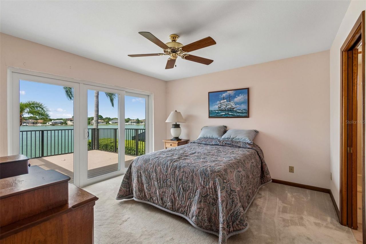9815 Bay Island Drive, Tampa, FL 33615 Photo
