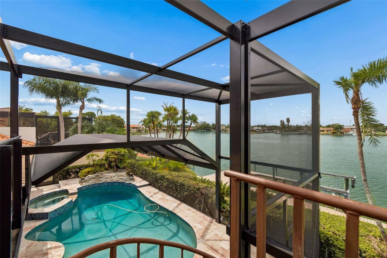 9815 Bay Island Drive, Tampa, FL 33615 Photo