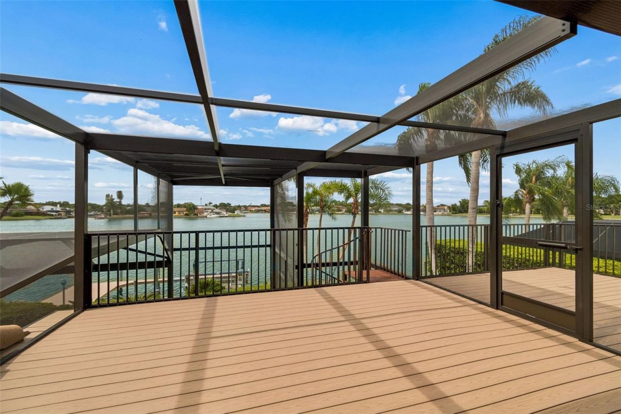 9815 Bay Island Drive, Tampa, FL 33615 Photo