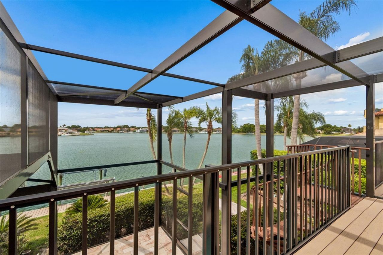 9815 Bay Island Drive, Tampa, FL 33615 Photo