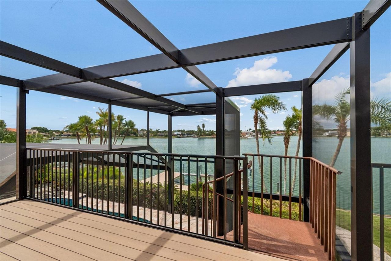 9815 Bay Island Drive, Tampa, FL 33615 Photo