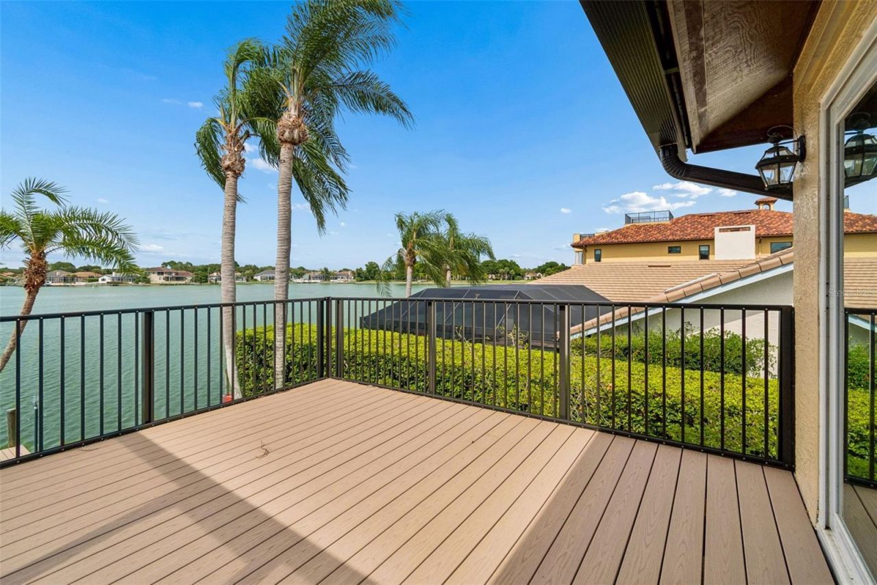 9815 Bay Island Drive, Tampa, FL 33615 Photo