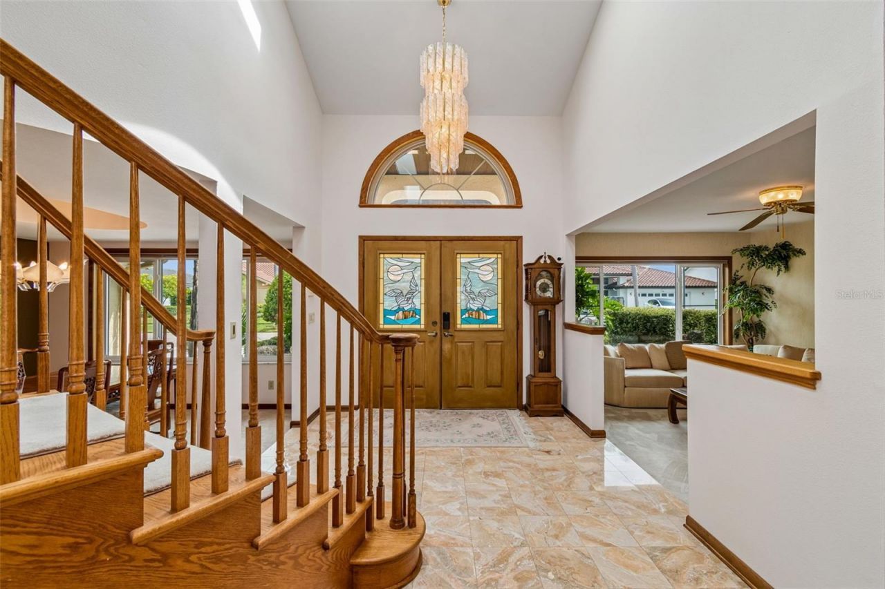 9815 Bay Island Drive, Tampa, FL 33615 Photo