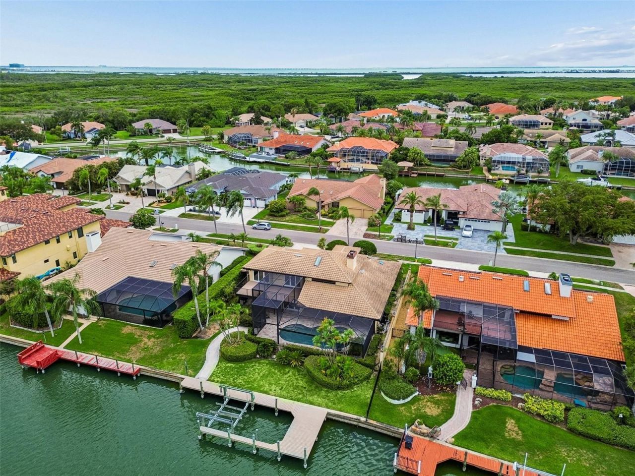 9815 Bay Island Drive, Tampa, FL 33615 Photo