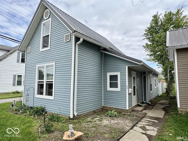 210 W Jay Street, Dunkirk, IN 47336