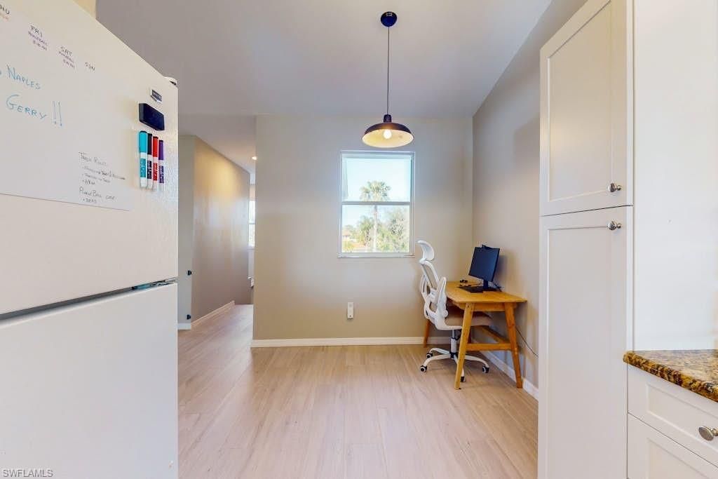 350 Robin Hood Cir , Unit 202, Naples, FL 34104 Photo