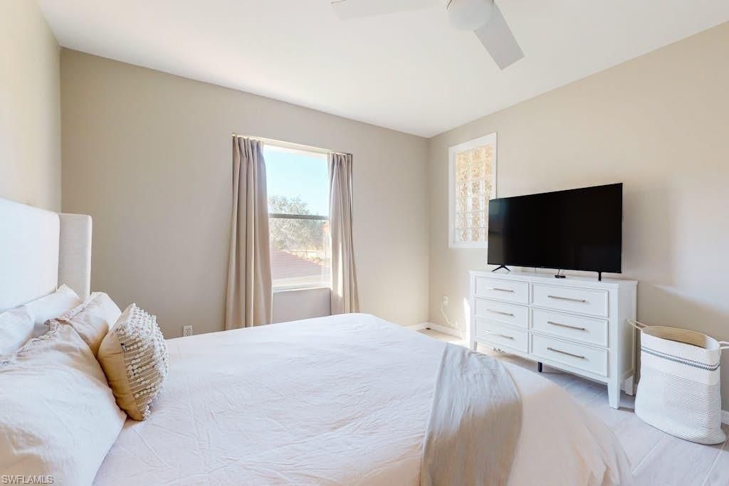350 Robin Hood Cir , Unit 202, Naples, FL 34104 Photo