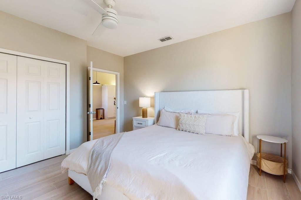 350 Robin Hood Cir , Unit 202, Naples, FL 34104 Photo